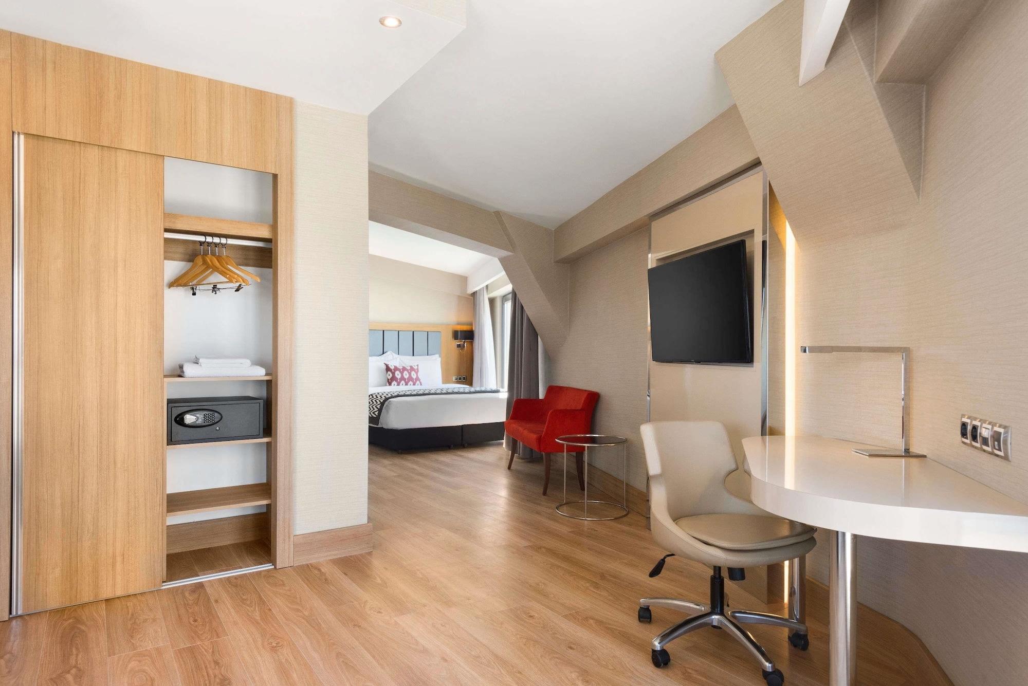 Ramada Encore Εσκίσεχιρ Εξωτερικό φωτογραφία