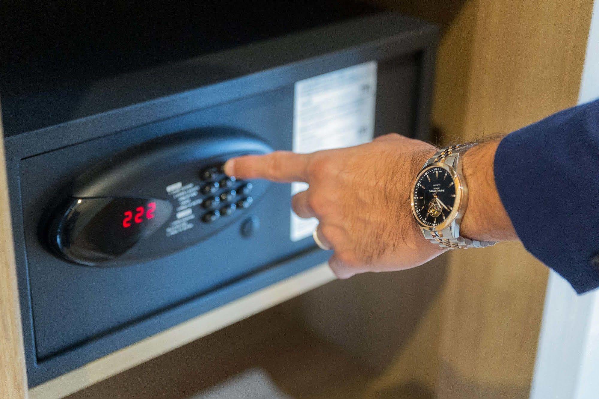Ramada Encore Εσκίσεχιρ Εξωτερικό φωτογραφία